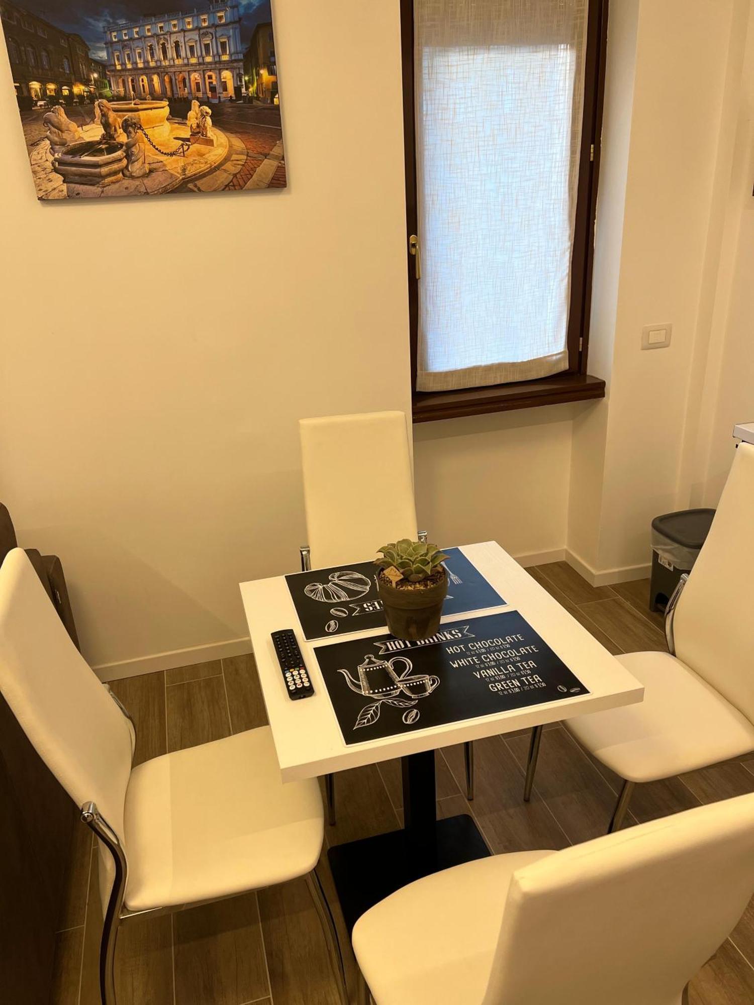 Imperial B&B Bergamo Bagian luar foto